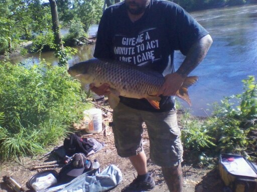 Muskie Adventure Tours Carping the Ct River near Easthampton